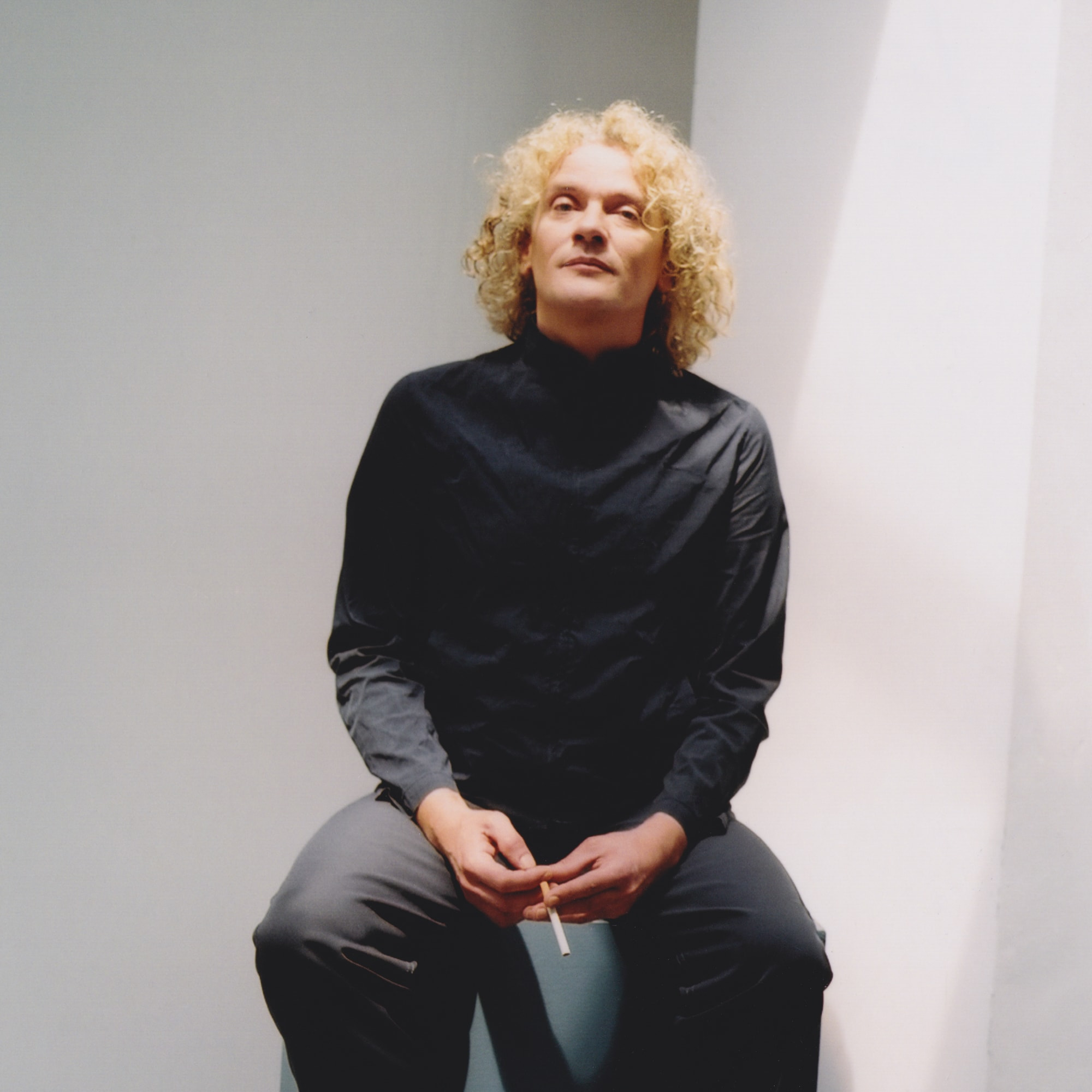 29-30-2001-ali-kepenek-square